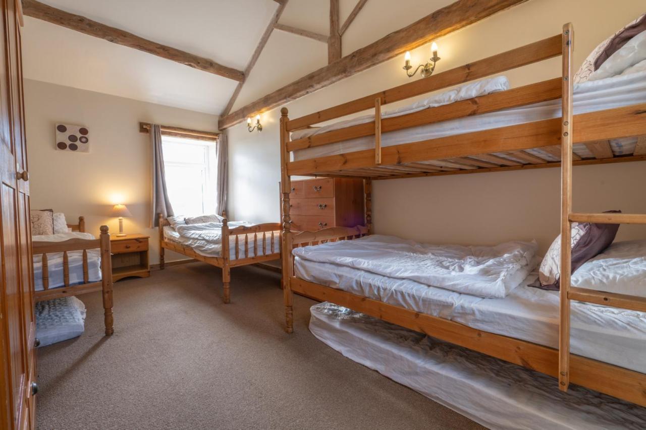 バクストン Hulmes Vale House - Sleeps 14 - Peak Districtヴィラ エクステリア 写真